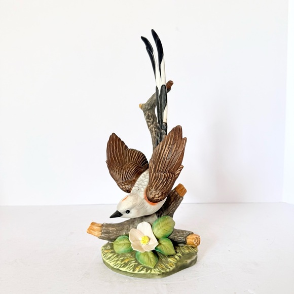 Vintage Homco 1986 Masterpiece Porcelain Scissor-Tailed Flycatcher Bird Figurine - Picture 1 of 11